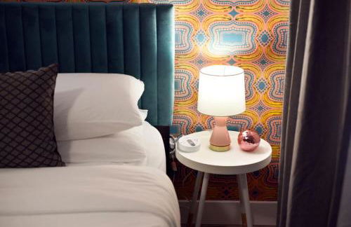 HostWise Stays - King Bed - Free Street Parking - Walkable Location - Foto 24