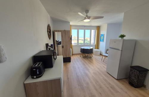 City center apartment with sea view - Foto 2