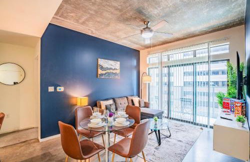 Relaxing 2BD - Central Downtown - Gym, Pool, Parking - Foto 20