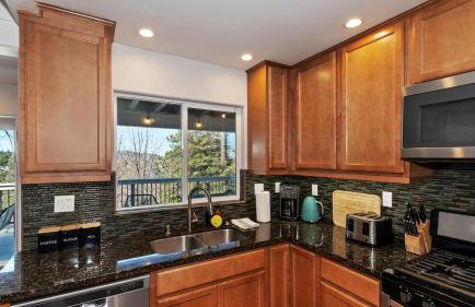 4 Bdr Modern Lake House Retreat with Stunning Views - Foto 14