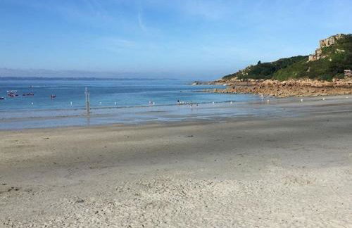 Maison bretonne avec cour fleurie, WIFI et vélos à 1,4 km des plages à Trébeurden - FR-1-368-71 - Foto 16