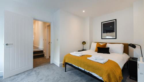 Charming 2Bed Flat - Spacious & Prime Location - Photo 2