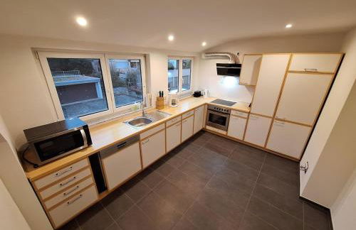 Helle, großzügige Dachgeschosswohnung - Foto 9