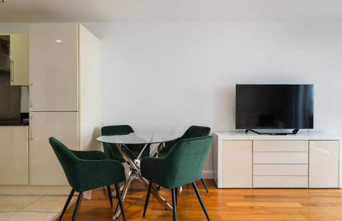 In the middle of Cardiff City centre - Foto 26