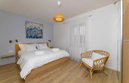 Villa Ani! Traditional and luxurious 4-bedroom villa with heated pool and sea views - Foto 22