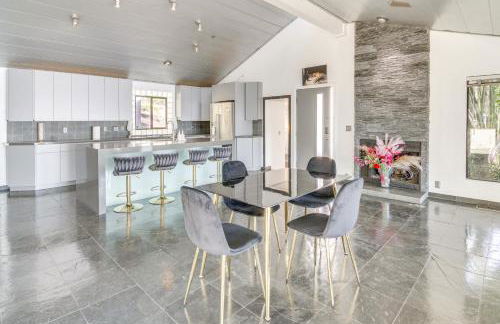 3 Mi to Beach Home with Pool and Spa in Malibu! - Foto 3