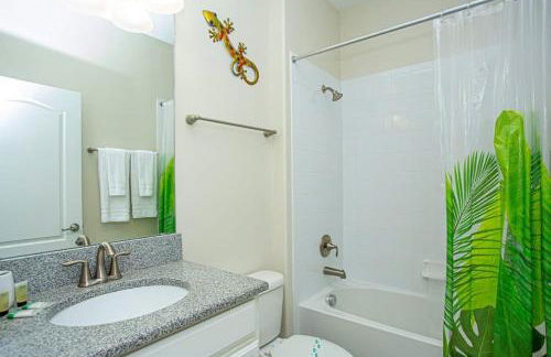 Luxury 5Bd w Jacuzzi Pool Near Disney 5528 - Foto 42