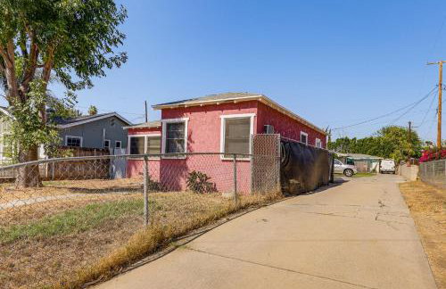 High Walkability! Extended Stay in Riverside - Foto 24