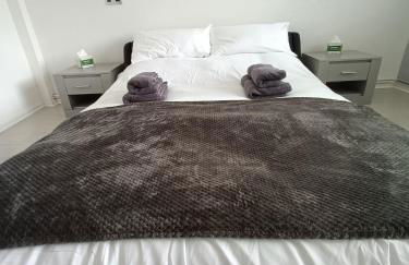 Alton Towers & Foxtail Barns & Oak Barns & Peak District - Foto 11