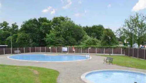 The Chalet - Photo 3