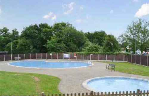 The Chalet - Photo 3