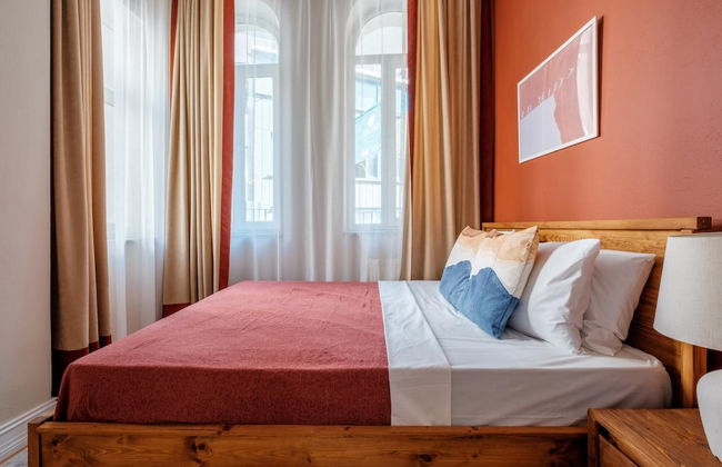 Chic Modern Flat w Balcony 5 min to Taksim - Foto 16