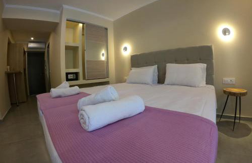 Paradise Hotel & Bar - Photo 28