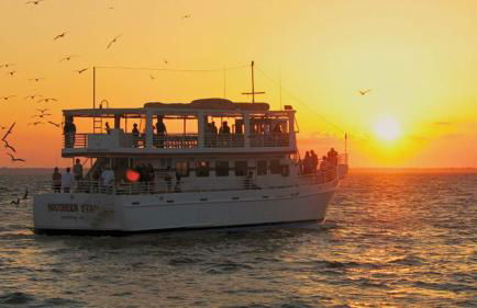 Charming 1BR Waterfront Retreat with Private Patio - Foto 27