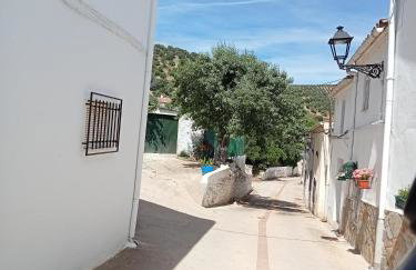 El Almendro De La Tia Teresa - Foto 2