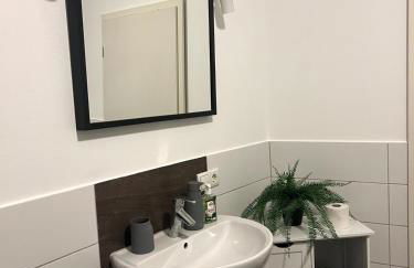 Ruhige Unterkunft mit Netflix Küche & Waschmaschine - Foto 10