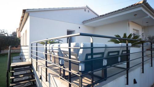 Charming New Beachside House up to 8 Beds! - Foto 3