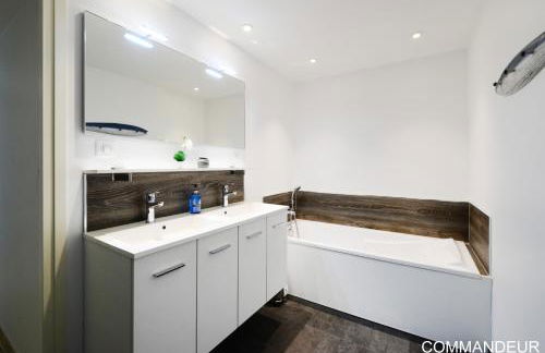 Aux Premières Loges - Foto 16