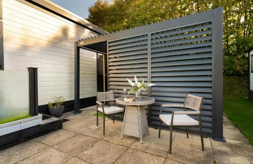 Silverdale Lodge, HotTub, Wi-FI, Quiet & Sleeps 4 - Foto 20