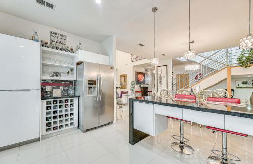 Covered Patio and Grill Colorful McAllen Home - Foto 11