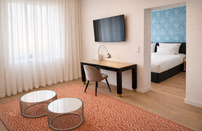 The Suite Hotel Garden - Photo 26