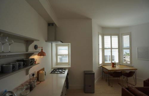 Beach house no2 with amazing sea views and private garden onto beach. - Foto 26