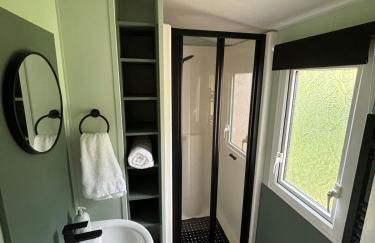 The Lodge, dog friendly rural retreat - Photo 9