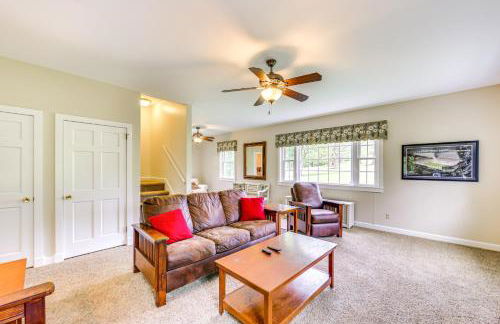 Golf Course On-Site Spacious Hollidaysburg Home! - Foto 4