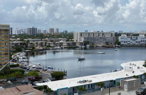 Cozy BeachWalk Nest 2 Full Beds, Steps to Ocean -2010B - Foto 25