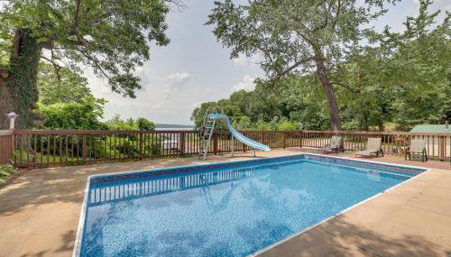 Hot Tub and Shared Dock Lakefront Grove House - Foto 2