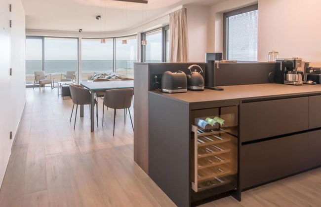 Open View Apartment by the Beach - Photo 6