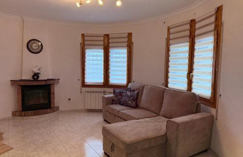 Amarella Costa Dorada - Villa mediterránea con piscina ideal para grupos y familias - Foto 49
