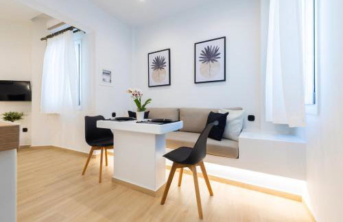 RODAVGI APARTMENTS - Photo 8