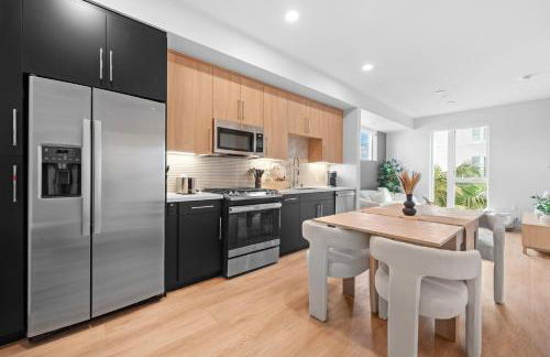 Modern 1BR LA l Workspace Pool Gym - Foto 4