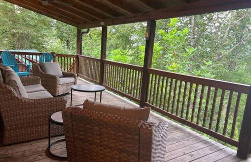Nantahala Nook, cabin w/hot tub,game room, & wifi - Foto 2