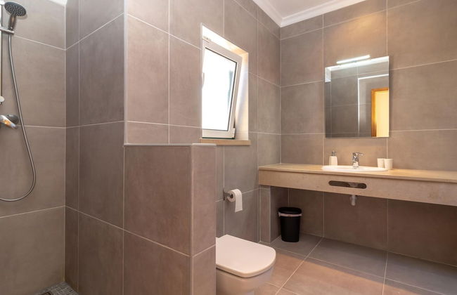 Luxury Villa in Albufeira With Heated Private Pool - Foto 25