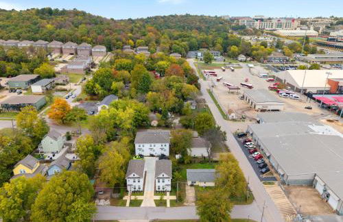 Campus Core-Half mi to Bud Walton-2 mi to Downtown - Foto 22