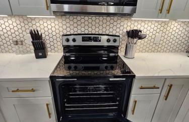 Stylish Duplex walkTO Lake Eola Orlando. Sleeps 8 - Foto 23