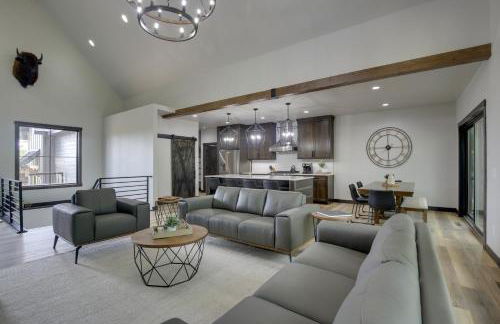 Luxurious Lead Vacation Rental with Private Hot Tub! - Foto 5