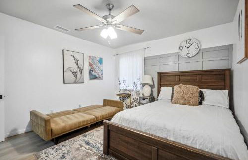 Cozy single story 2 bdrm family home near the BLVD - Foto 6