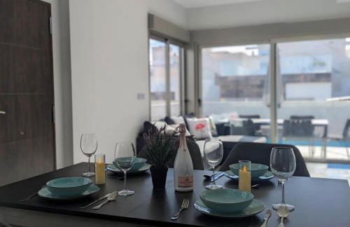 Fee4Me Villa, Pool, Roofterrace & Relax - Foto 20