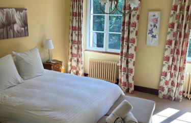 Chateau de Vaudezert And The Gate House - Foto 15