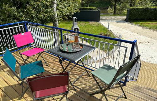 Les hirondelles au bord de l'eau - Foto 6