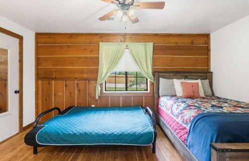 The Cozy Cottage Getaway - Private Pool & Hot Tub - Foto 31