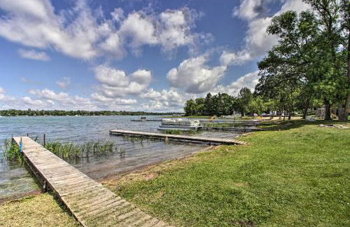 Pet-Friendly Lake Cabin Boat Rentals and Dock! - Photo 14