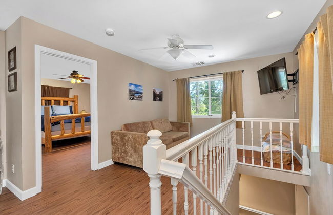 Immersed in Nature! Manzanita Cabin W/hot Tub - Foto 26