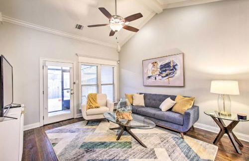 Dreamy Prairieville Townhome with Deck and Yard! - Foto 1