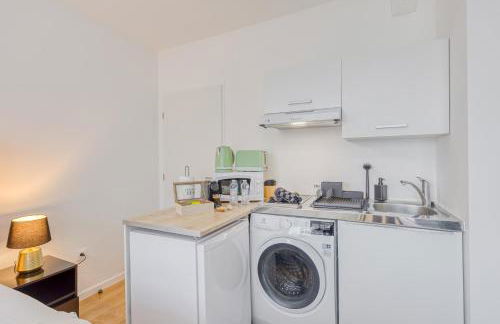 Cinéma Moon Luxury - Gare 3min - Proche Paris - Foto 10