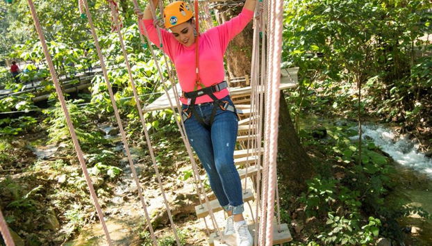 Actividad de puentes colgantes en el parque Ecoturístico Cola de Caballo - Foto 3
