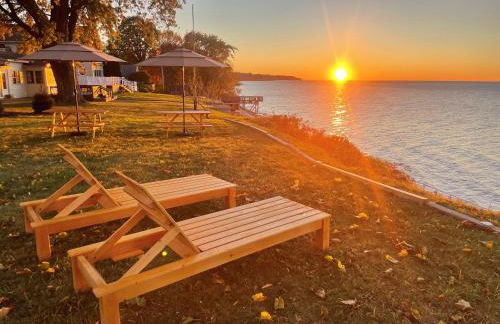 Springtime on the Lake Erie - 180 degree views and game arcade - Foto 1